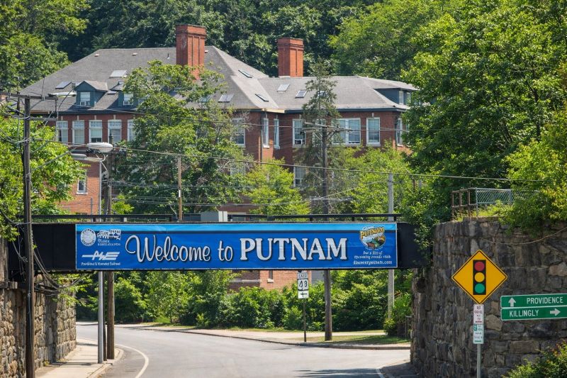 Best Siding Replacement pros in New Canaan, CT